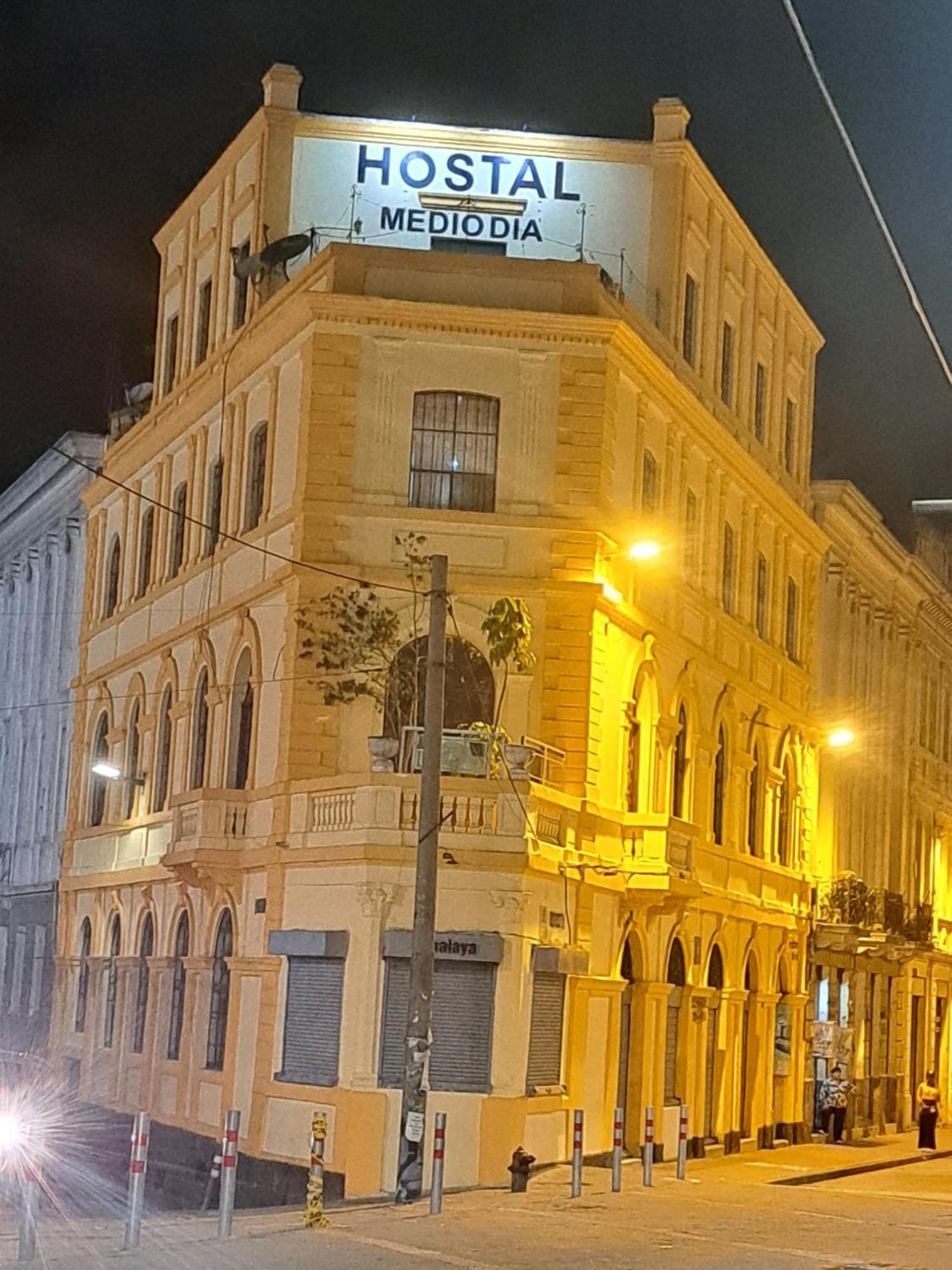 Hostal Mediodia Quito Ngoại thất bức ảnh