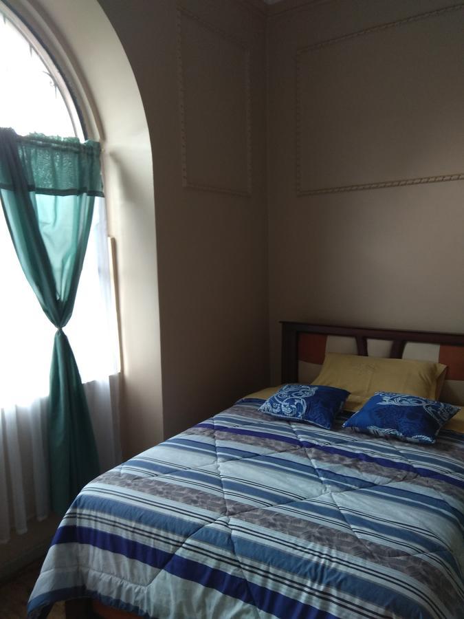 Hostal Mediodia Quito Ngoại thất bức ảnh