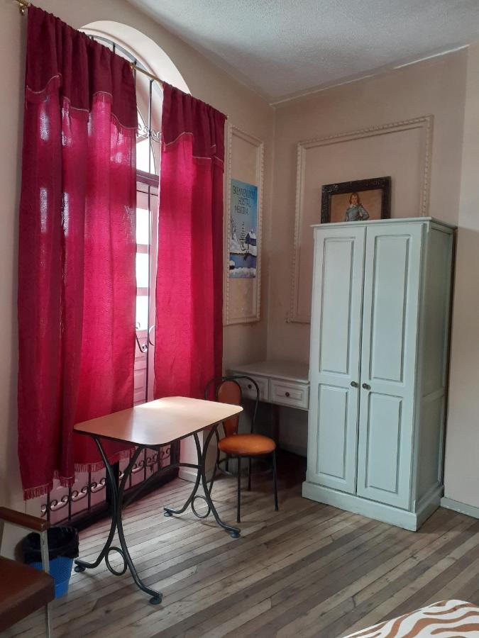 Hostal Mediodia Quito Ngoại thất bức ảnh